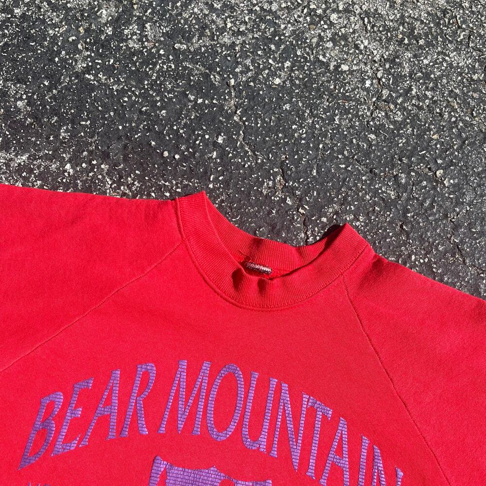 Vintage Bear Mountain New York Crewneck sweatshirt - Picture 2 of 4